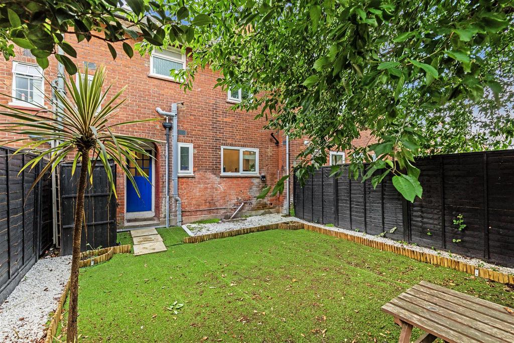 32 Huntingfield Rd-11.jpg