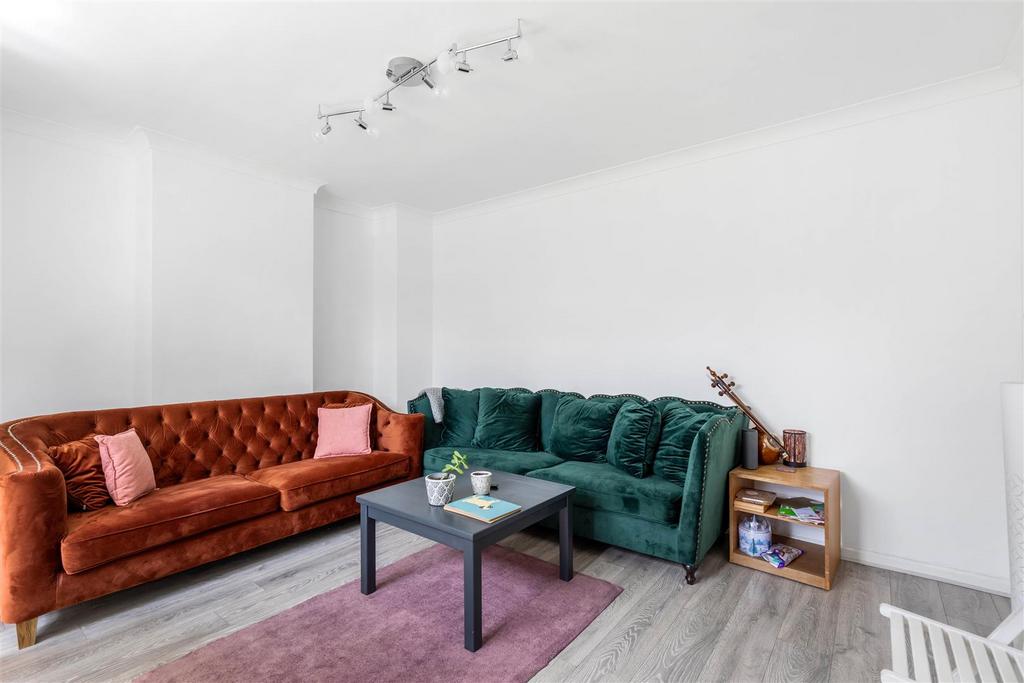 32 Huntingfield Rd-2.jpg