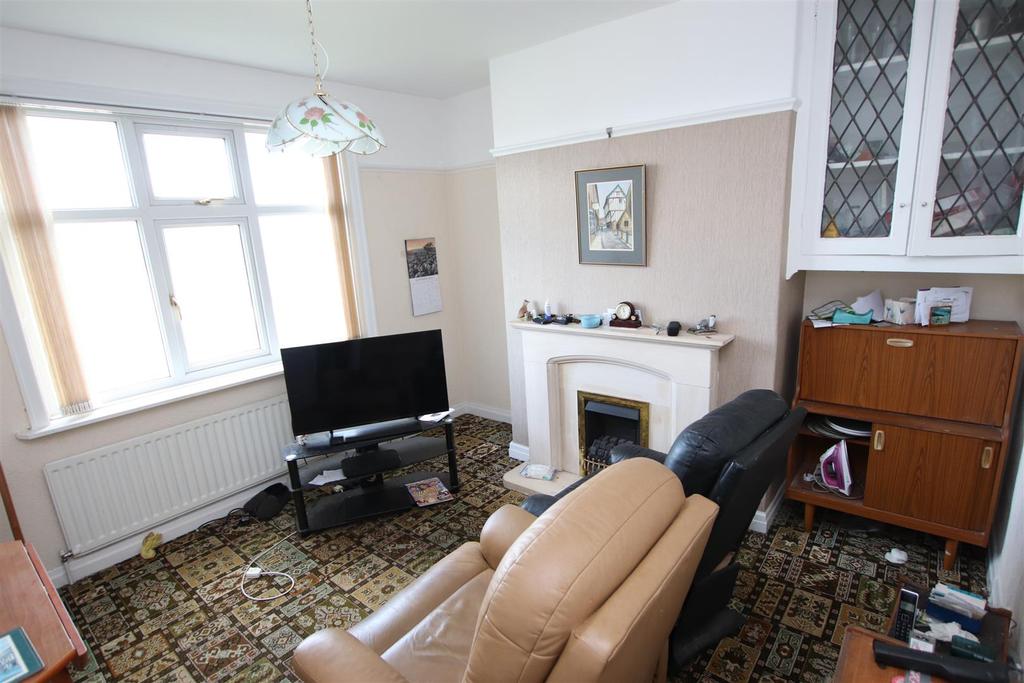 Lodore Road, Bradford 3 bed semidetached house £135,000