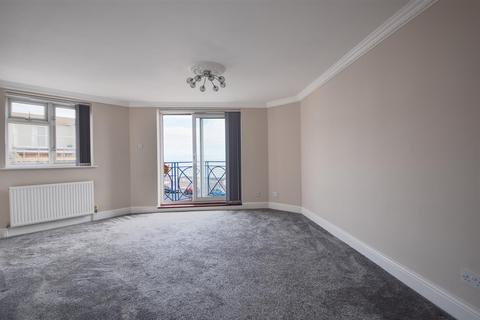 2 bedroom flat for sale - Park Road, Bexhill-On-Sea