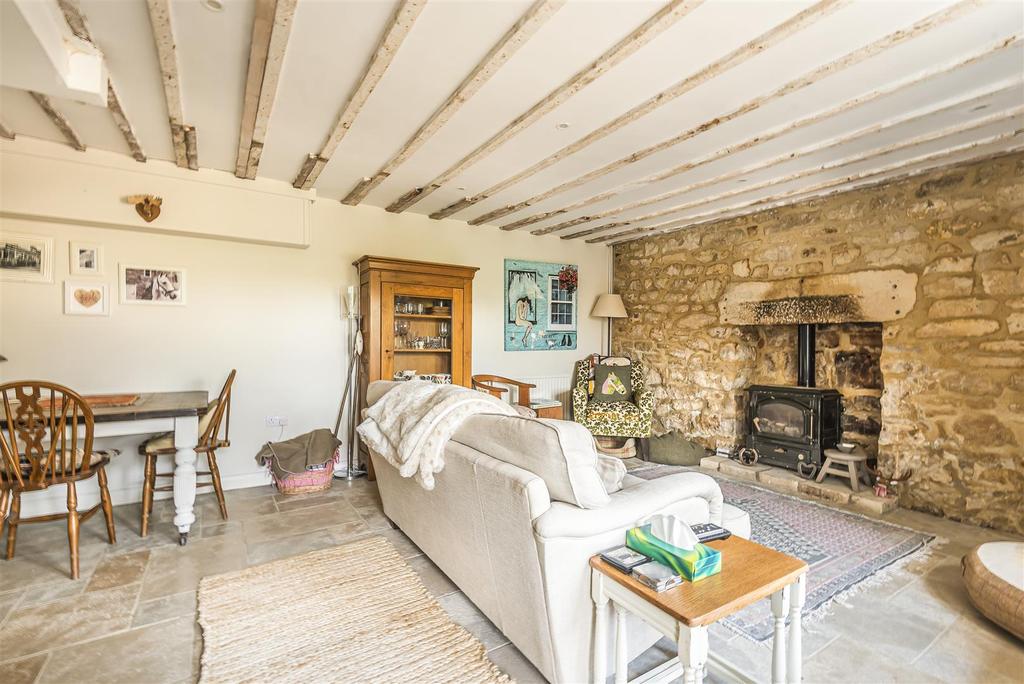Vicarage Street, Painswick 2 bed cottage £365,000