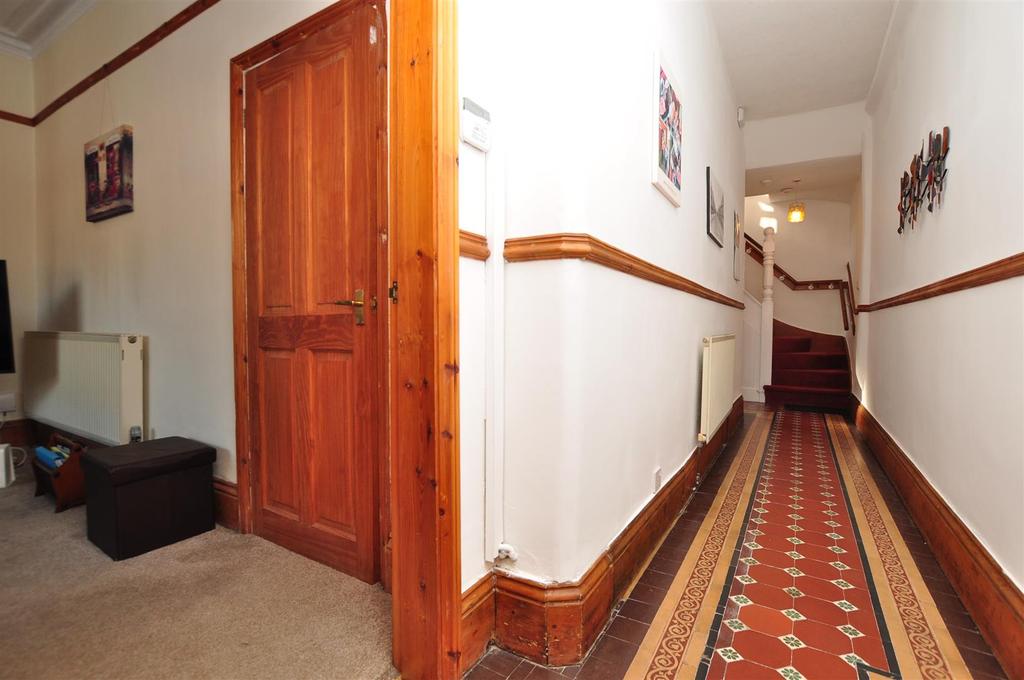 Poplar Avenue, Edgbaston, Birmingham 4 bed terraced house £390,000