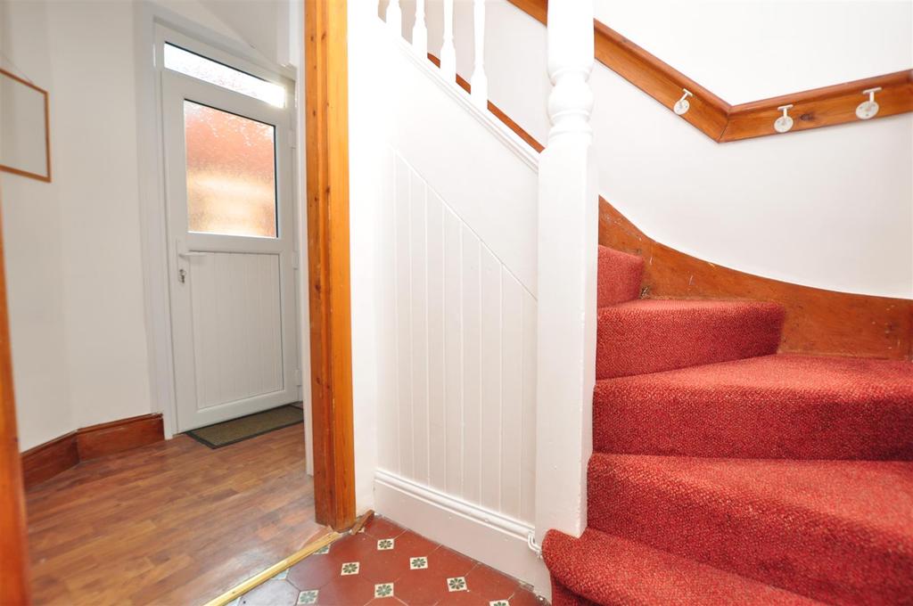 Poplar Avenue, Edgbaston, Birmingham 4 bed terraced house £390,000