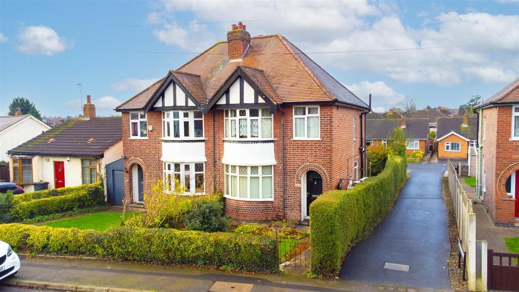 Cator Lane North, Chilwell, Nottingham 3 bed semidetached house for
