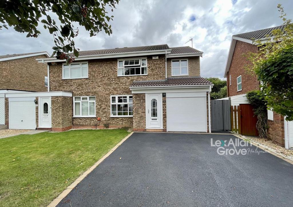 Wrekin Close, Halesowen 3 bed semidetached house £325,000