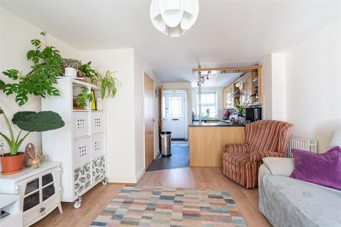 68 Barter Close, Kingswood, Bristol, BS15 8JN