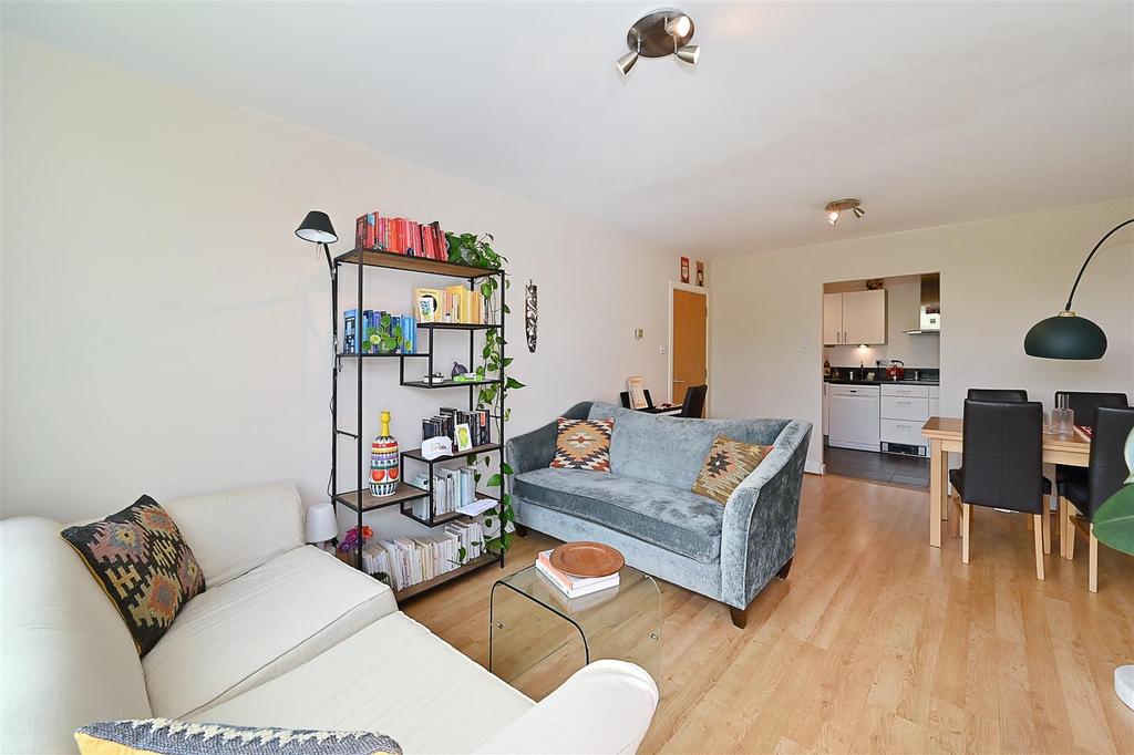 Basin Approach, Limehouse, E14 2 bed apartment £640,000