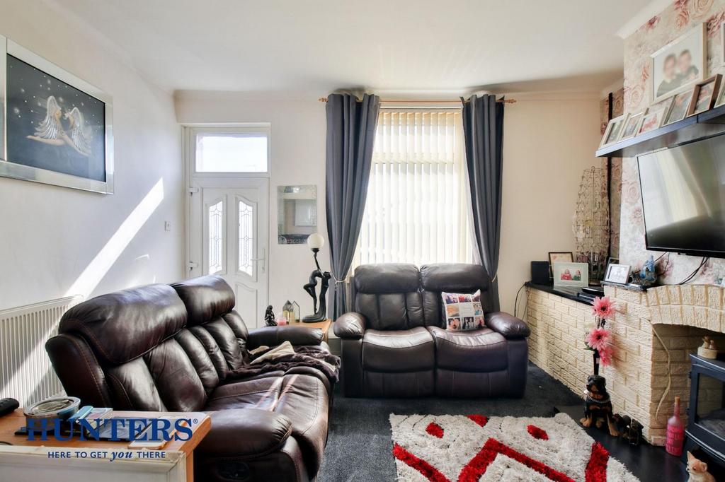 New Road, Littleborough, OL15 8LX 1 bed terraced house for sale £95,000