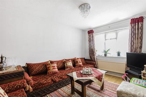 1 bedroom flat for sale, Wilson Close, Wembley