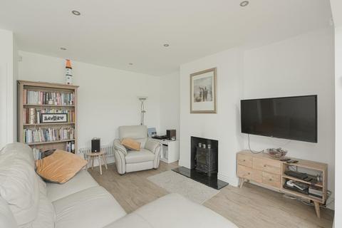 108 Bradstock Road, Epsom, KT17 2LG