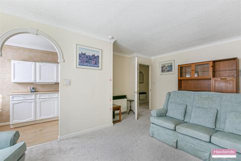 2 bedroom retirement property for sale - Homewillow Close, Grange Park, N21