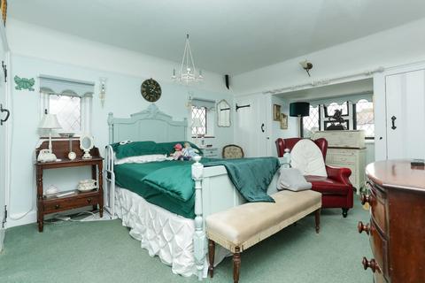 4 bedroom cottage for sale - All Saints Avenue, Margate