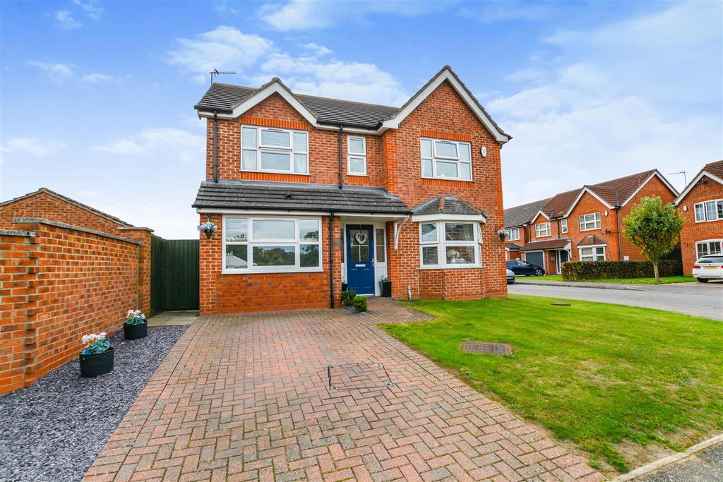 Oak Drive, Messingham, Scunthorpe 4 bed detached house £330,000