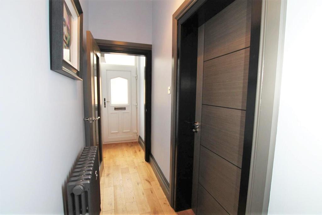 Bonkle Road, Newmains, Wishaw 3 bed semidetached house for sale £169,995