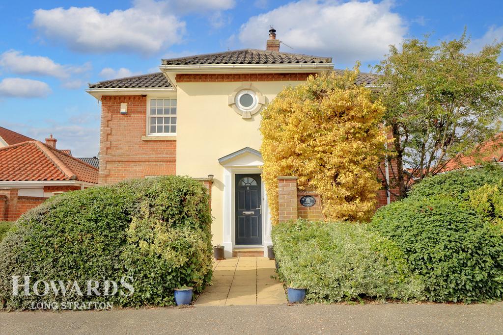 Selwyn Gardens, Pulham Market 4 bed detached house for sale £475,000