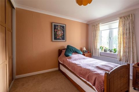 6 Garsdale Fold, Collingham, Wetherby, LS22 5LT