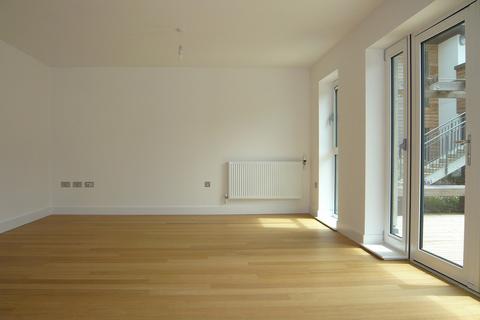 2 bedroom apartment to rent, Park Way, Newbury, Berkshire, RG14