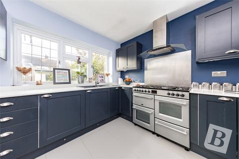 18 Cornwall Close, Hornchurch, RM11 3HA