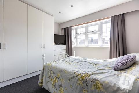 18 Cornwall Close, Hornchurch, RM11 3HA