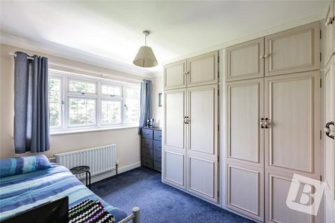 18 Cornwall Close, Hornchurch, RM11 3HA