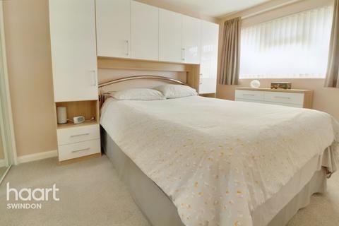 56 Chandos Close, Grange Park, Swindon, SN5 6AJ