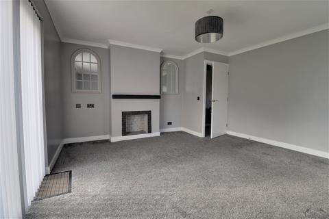 2 bedroom detached bungalow for sale - Thistley Crescent, Saffron Walden