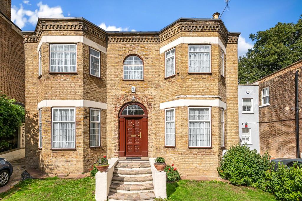 Hamlet Road, Crystal Palace 4 bed detached house £1,250,000