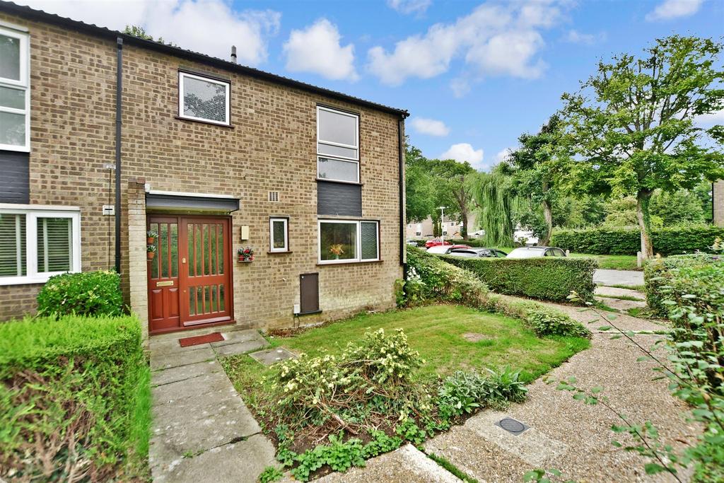 Penenden, New Ash Green, Longfield, Kent 3 bed end of terrace house for