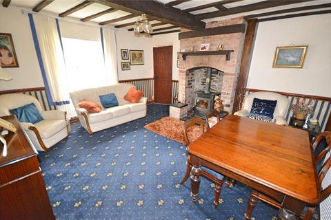 3 bedroom detached house for sale, Llandinam, Powys, SY17