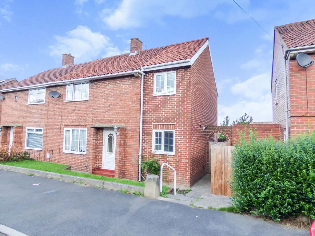 Graham Avenue, Whickham, Newcastle... 4 bed semidetached house £180,000