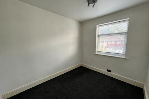 2 bedroom semi-detached house to rent - Stuart Drive, Swanside, Liverpool, L14