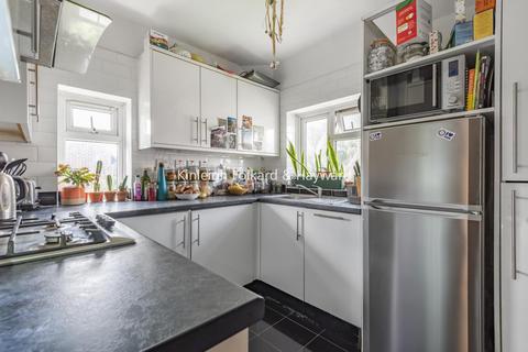 212 Kingsground, London, SE9 5EW