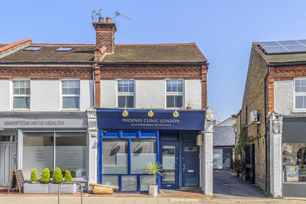 High Street, Hampton Wick, Kingston upon Thames, KT1 2 bed apartment