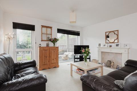 80 Royal Drive, Epsom, KT18 5PR