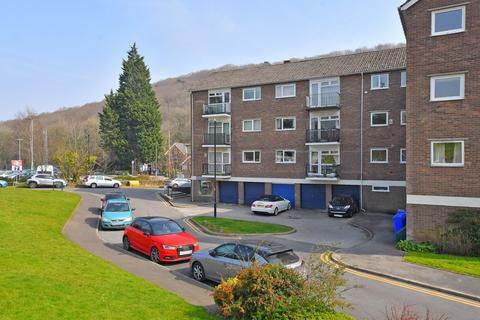 5, Twentywell Court Ladies Spring Drive, Sheffield, S17 3LQ
