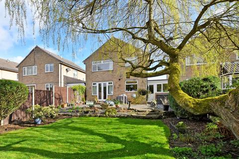 40 Five Trees Avenue, Sheffield, S17 3LW