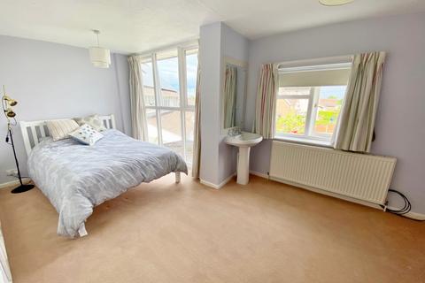 14 Kerwin Close, Sheffield, S17 3DF