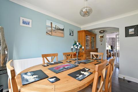 12 Fields End, Oxspring, Sheffield, S36 8WH