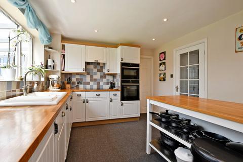 12 Fields End, Oxspring, Sheffield, S36 8WH