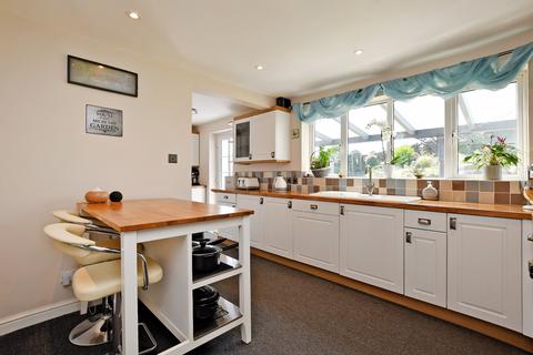 12 Fields End, Oxspring, Sheffield, S36 8WH
