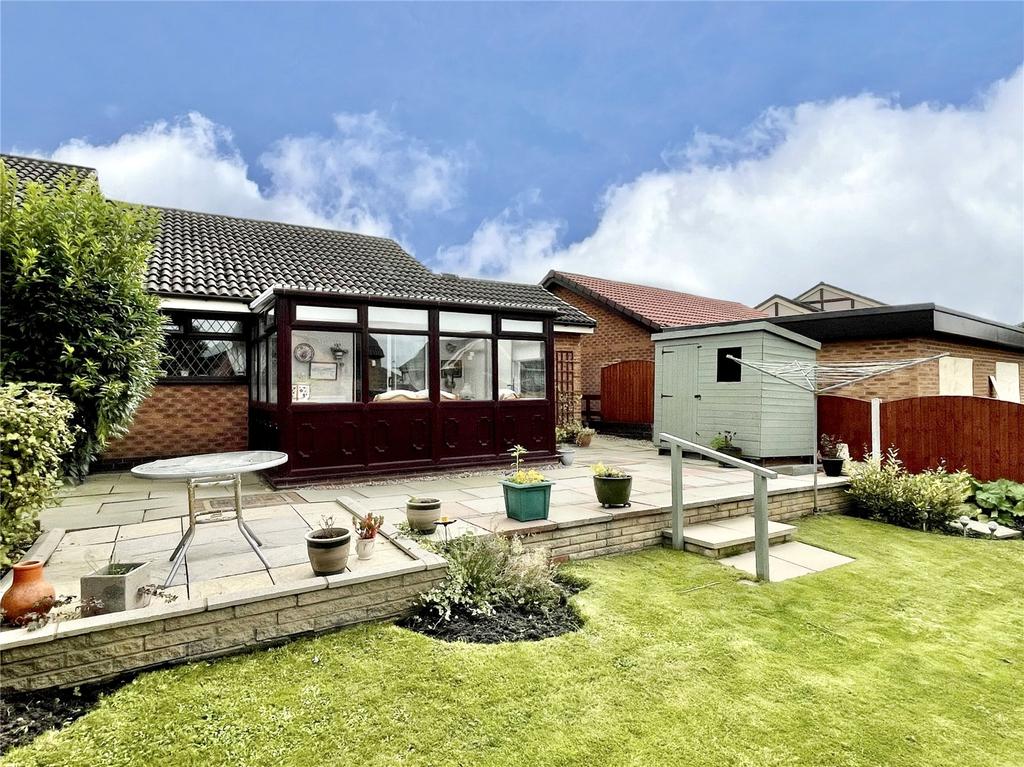 Rushmere, Ashtonunderlyne, Lancashire, OL6 2 bed semidetached