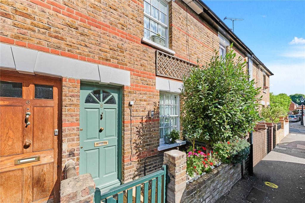 Audley Road, Richmond, TW10 2 bed terraced house £995,000