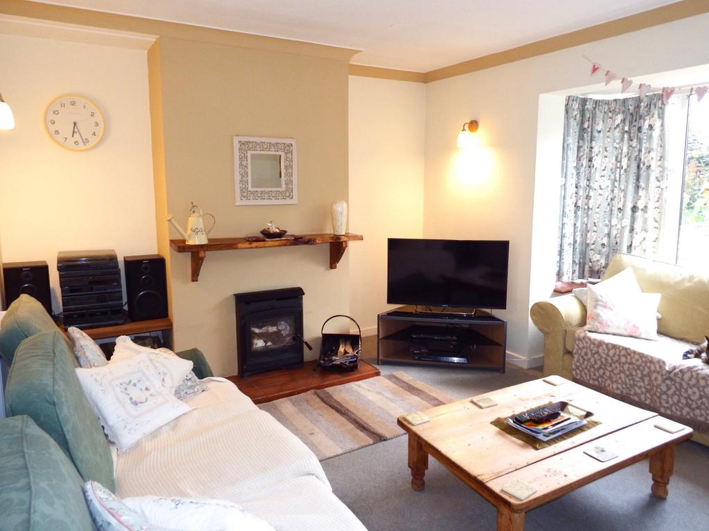 Julians Road, Stevenage, Hertfordshire, SG1 3 bed detached house £600,000