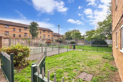 2 bedroom apartment for sale - Thorne Close, London