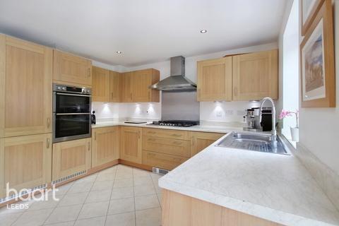 3 Beck View, Oulton, Leeds, LS26 8FA