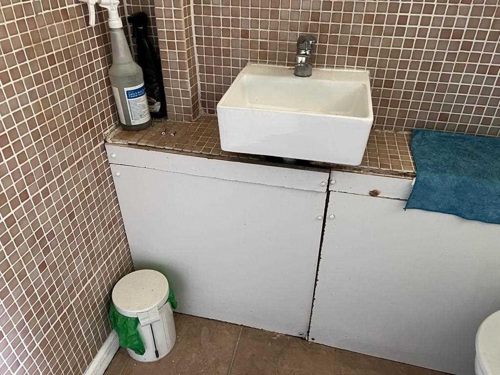Downstairs Cloakroom