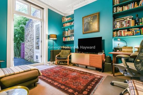2 bedroom apartment to rent - Stapleton Hall Road London N4