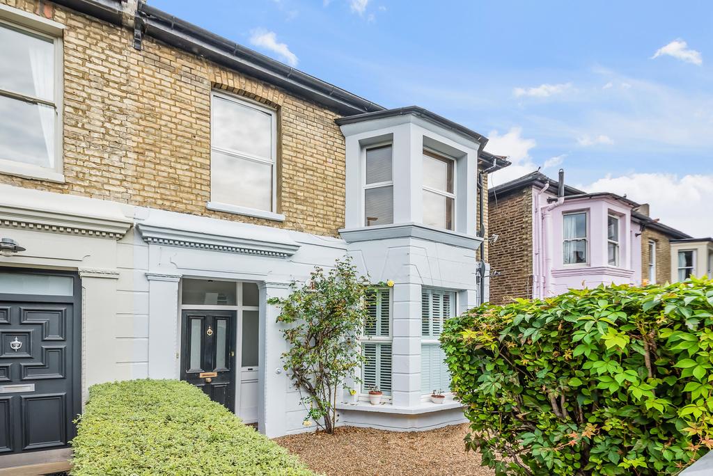 Wellesley Road, Chiswick, London, W4 1 bed flat £1,603 pcm (£370 pw)