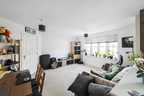 1 bedroom apartment for sale - Friary Court, Croydon Road, RH2