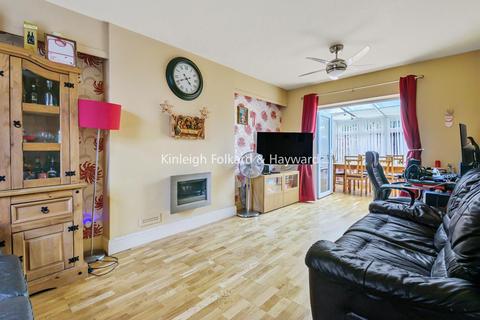 82 Randlesdown Road, Bellingham, London, SE6 3HB